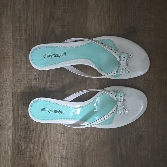 Jeffrey Campbell Bow Kitten-Heel Thong Sandals - Picture 4 of 4